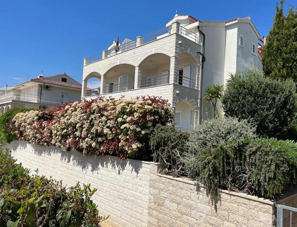 Villa Marta Apartmani Trogir Exteriér fotografie