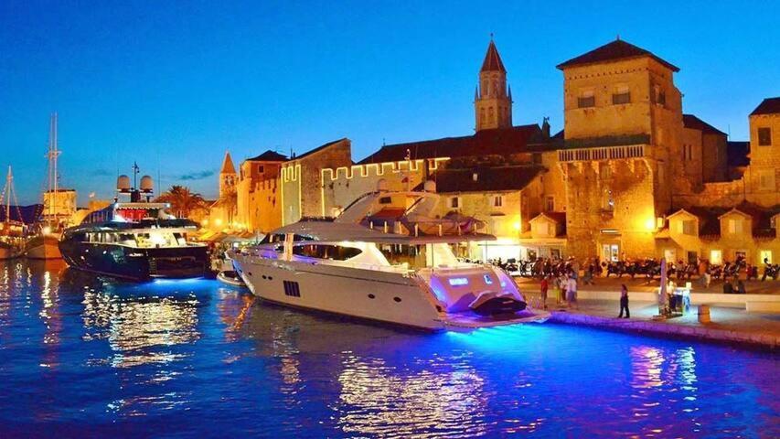 Villa Marta Apartmani Trogir Exteriér fotografie